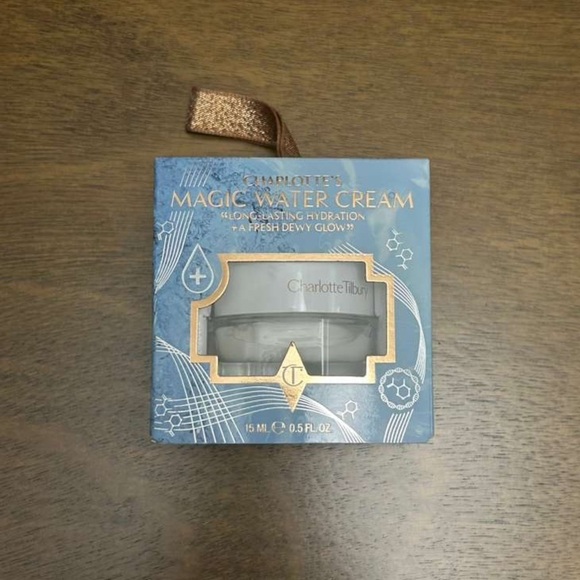 Charlotte Tilbury Other - Charlotte Tilbury Magic Water Cream Gel-Cream Moisturiser 0.5 oz (0432)